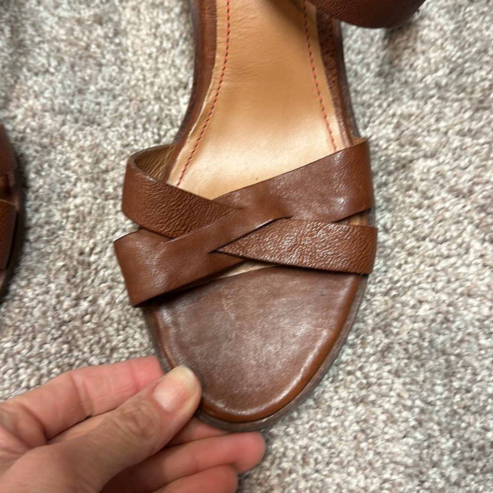 Trask womens brown wedge sandals size 9.5 - Picture 3 of 4